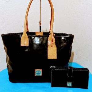 Dooney Bourke Florentine LG Valerie Hobo Shoulderbag Satchel w/Kisslock Wallet